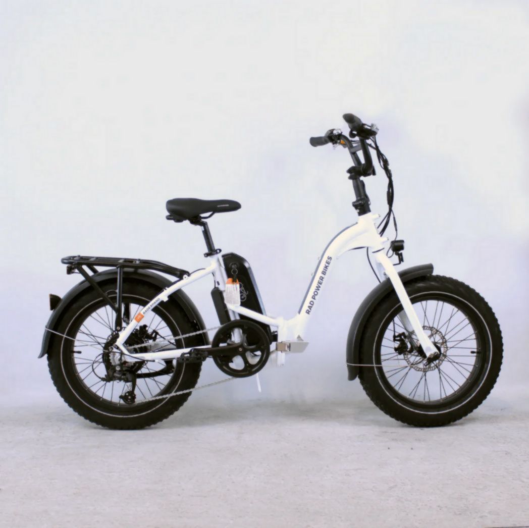 V¨¦lo ¨¦lectrique pliable RadPower Bikes RadExpand 5, blanc